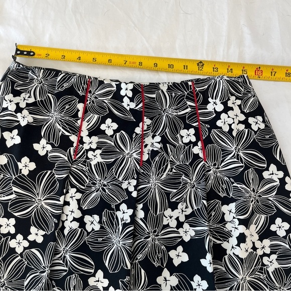 B.I.Y.A.Y.C.D.A Black & White Floral Print Skirt Red Trim Medium - Picture 6 of 8